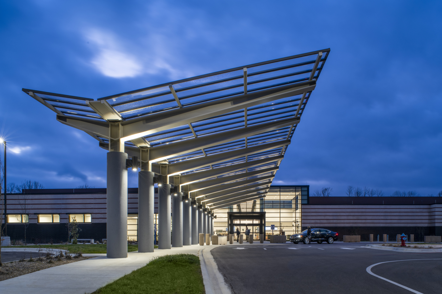Exterior shade canopy at VA Gene Taylor Outpatient Clinic Exterior shade canopy at VA Gene Taylor Outpatient Clinic