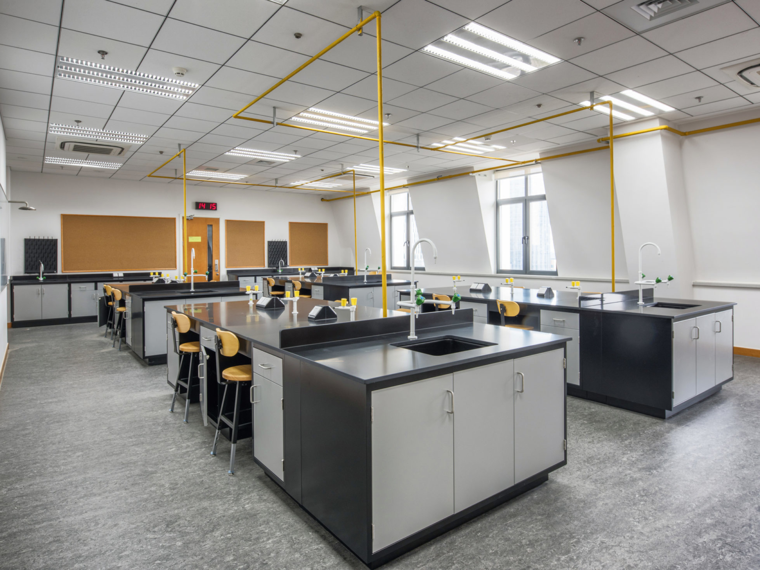 science lab stations at Huili International School